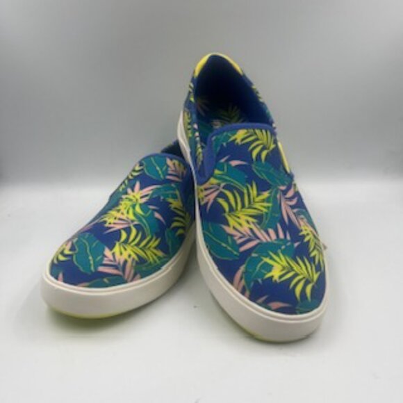 NEW Olukai Blue Aloha Floral Men\'s Sneakers Size 10.5 Lae’ahi Pa’L Slip On shoes main image 10